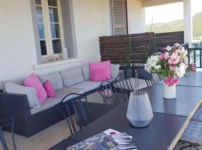 Bed & Breakfast Maison Bella Vista 3*