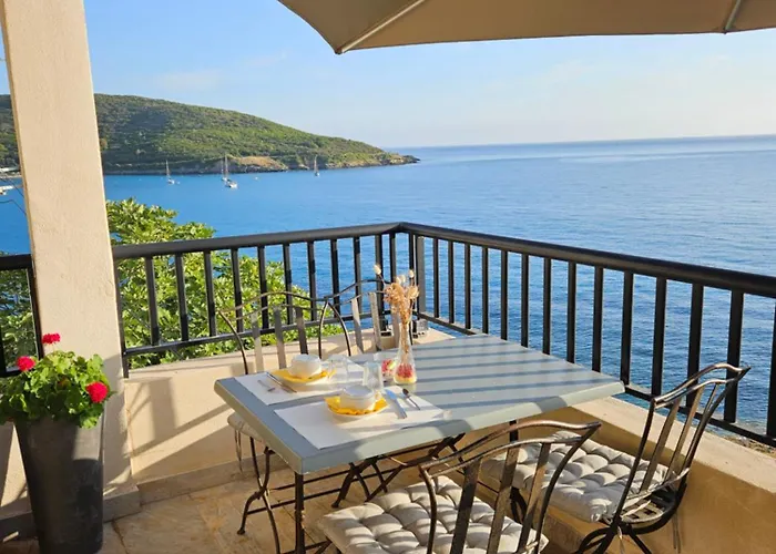 Maison Bella Vista Panzió 3*